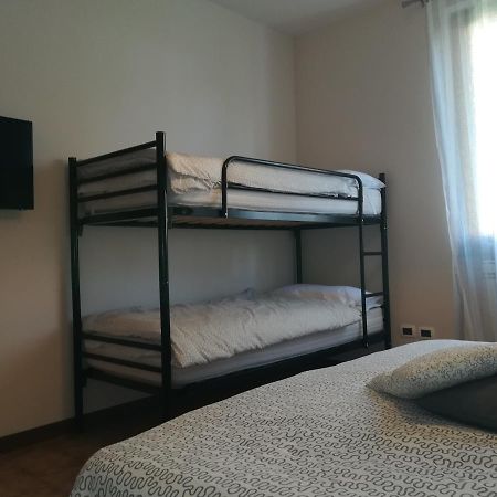 La Casa Di Rivo Hotel Desenzano del Garda Kültér fotó