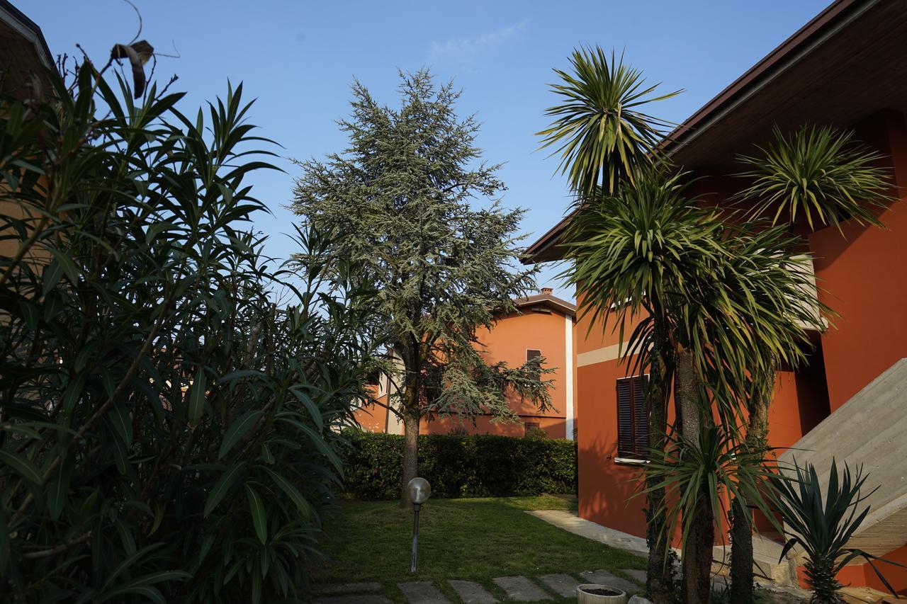La Casa Di Rivo Hotel Desenzano del Garda Kültér fotó