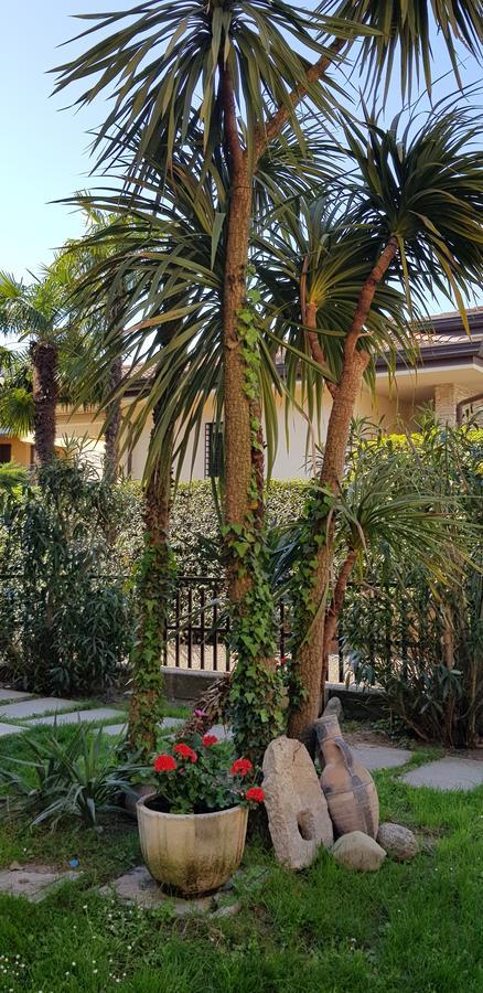 La Casa Di Rivo Hotel Desenzano del Garda Kültér fotó