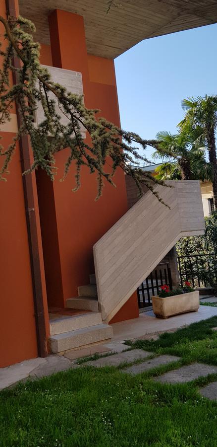 La Casa Di Rivo Hotel Desenzano del Garda Kültér fotó