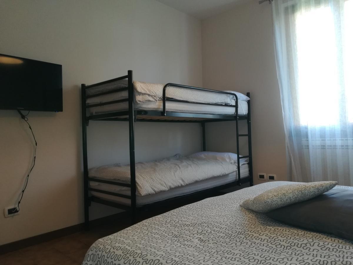 La Casa Di Rivo Hotel Desenzano del Garda Kültér fotó